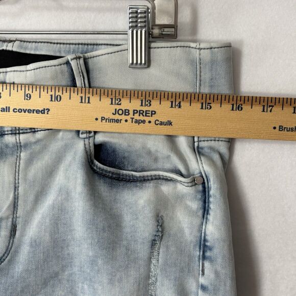 Apt 9 Capri Skinny Jeans Mid Rise Light Wash Distressed Cuffed - Picture 6 of 11